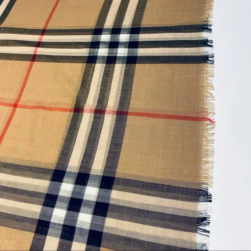 BURBERRY LONDON GIANT CHECK WOOL & SILK SCARF / WRAP / STOLE - Picture 8 of 9